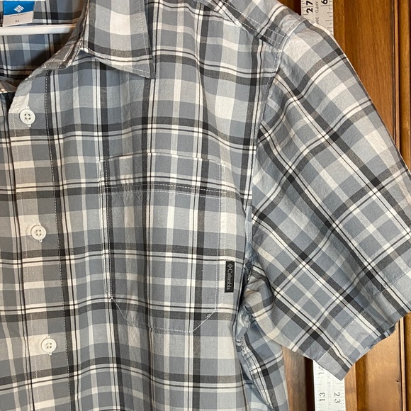Columbia Gray and White Plaid Button Up Shirt, Cotton, XL - Picture 3 of 9